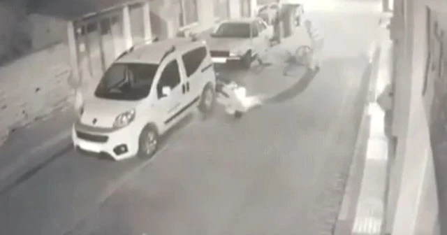 Motosiklet bisiklete çarpıp sürükledi!