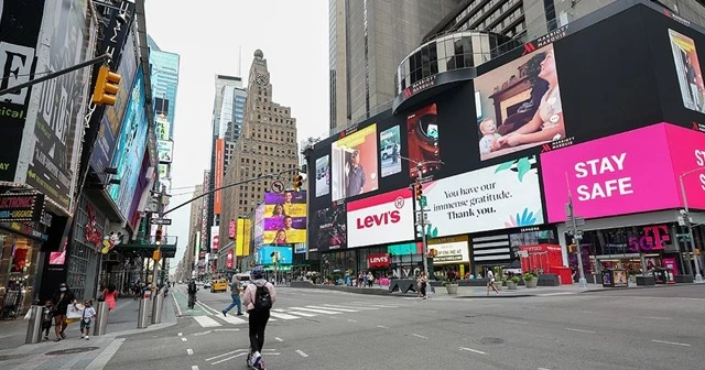 New York'ta okulların açılması 21 Eylül'e ertelendi