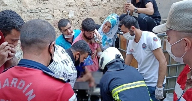 Salça yaparken elini kıyma makinesine kaptırdı