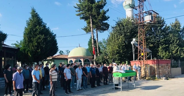 Şehit annesi toprağa verildi