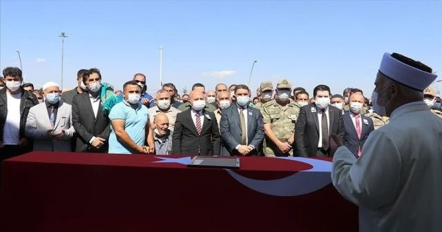 Şehitlerimizi uğurladık