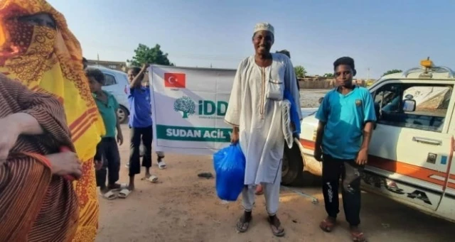 Sudanlı sel mağdurlarına yardım eli