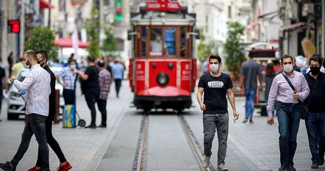 Türkiye'nin koronavirüsle mücadelesinde son 24 saatte yaşananlar