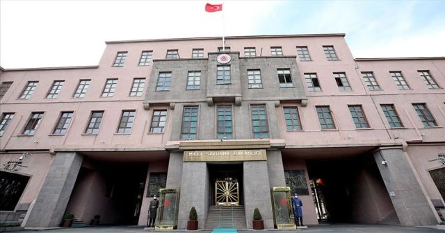 Türkiye-Yunanistan askeri heyetleri arasında yapılması planlanan toplantı 10 Eylül'e ertelendi
