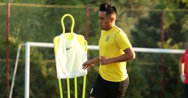 Yeni Malatyaspor'da Cueva kısa sürede takımın vazgeçilmezi oldu