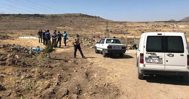 Yıkıma gelen belediye ekiplerine tüfekle karşılık verdiler
