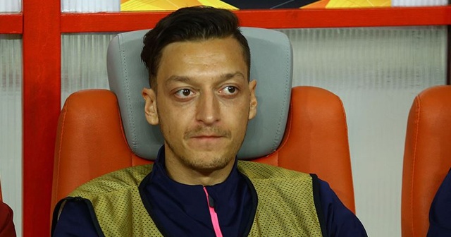 1400 öğrencinin öğle yemeği Mesut Özil&#039;den