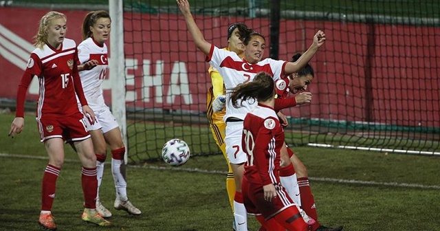 A Milli Kadın Futbol Takımı Rusya&#039;ya 4-2 yenildi