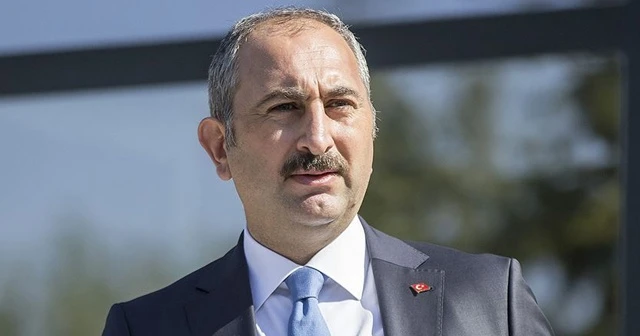 Adalet Bakanı Gül: Avrupa'daki İslam düşmanlığı endişe verici