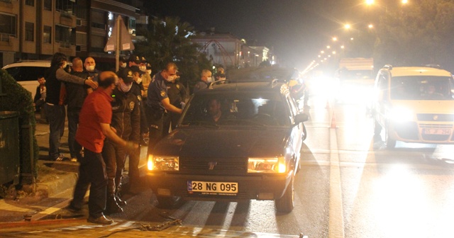 Alkollü şahıslar polise zor anlar yaşattı