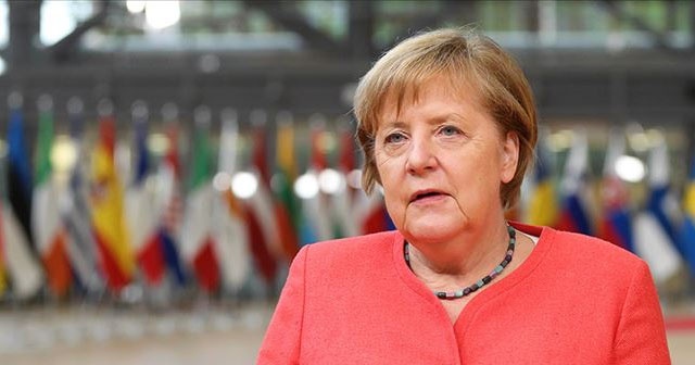 Almanya Başbakanı Merkel&#039;den &#039;Türkiye&#039; açıklaması