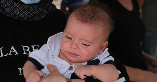 Antalya&#039;da terk edilmiş üç aylık bebek bulundu