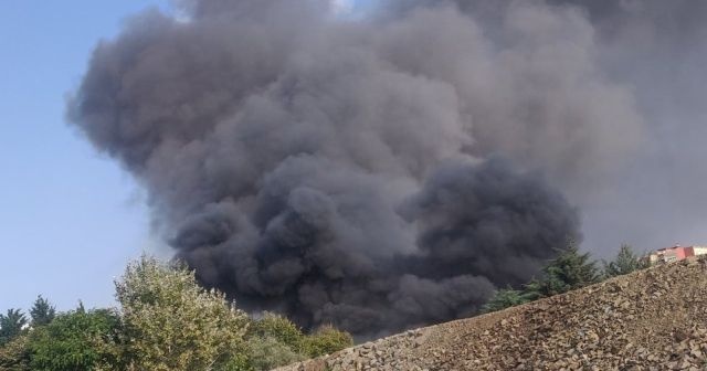 Ataköy&#039;de korkutan yangın