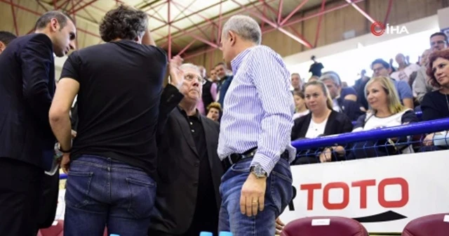 Aziz Yıldırım’a seyirden men cezası