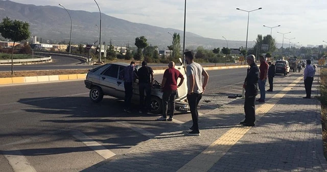 Baba ile oğlunu kaza ayırdı