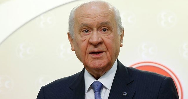 Bahçeli&#039;den Destici&#039;ye tebrik telefonu