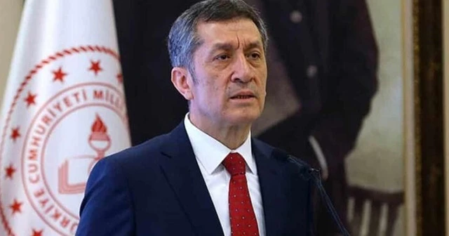 Bakan Selçuk'tan okulların açılmasıyla ilgili açıklama
