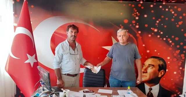 Bulduğu parayı mahalle muhtarına teslim etti