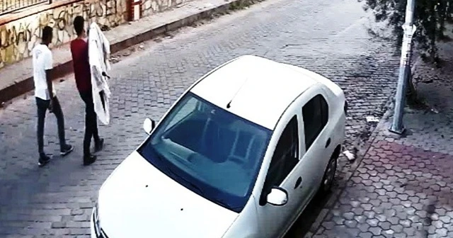 Çaldığı televizyonu yürüyerek götürdü
