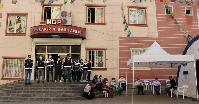 Diyarbakır annelerinin evlat nöbeti 397. gününe girdi