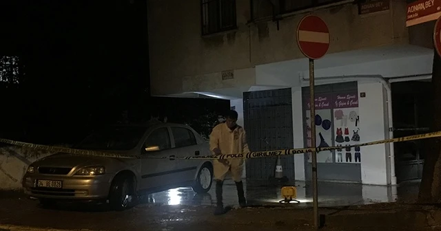 Evinin önünde silahlı saldırıya uğrayan kişi öldü