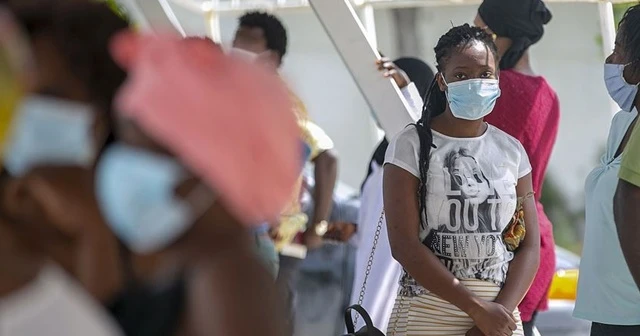 Güney Afrika Cumhuriyeti'nde Kovid-19 vaka sayısı 717 bini geçti
