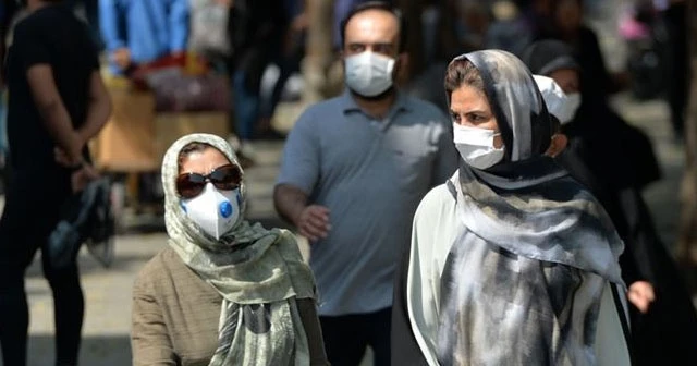 İran'da son 24 saatte 235 kişi Kovid-19'dan hayatını kaybetti