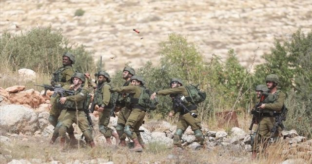 İsrail güçleri Batı Şeria&#039;da 12 Filistinliyi yaraladı