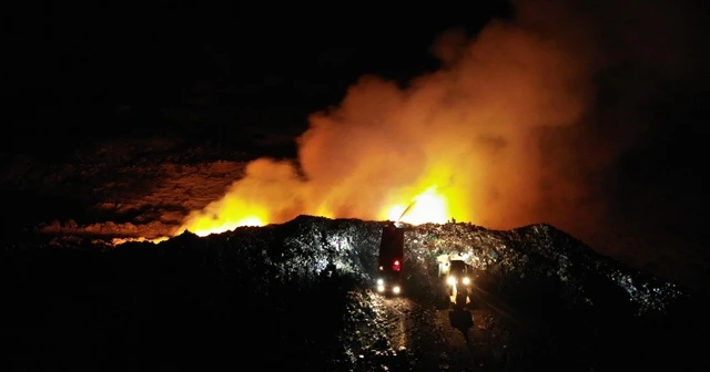 Karabük’te şehir çöplüğünde yangın çıktı