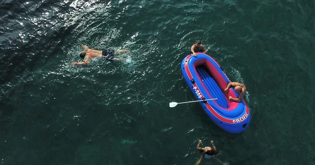 Karadeniz'de ekim ayında deniz keyfi