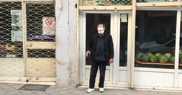 Karantinayı delen yaşlı adam bakkalda yakalandı