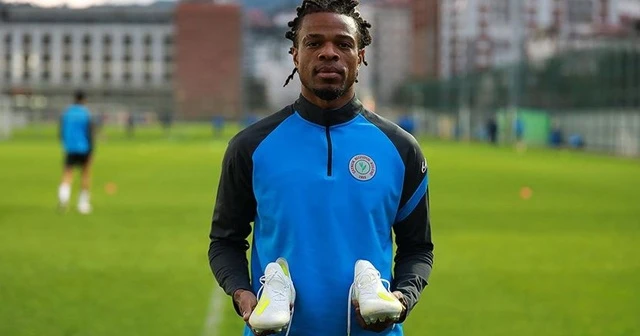 Kariyerindeki ilk 'hat trick' mutluluğunu yaşıyor