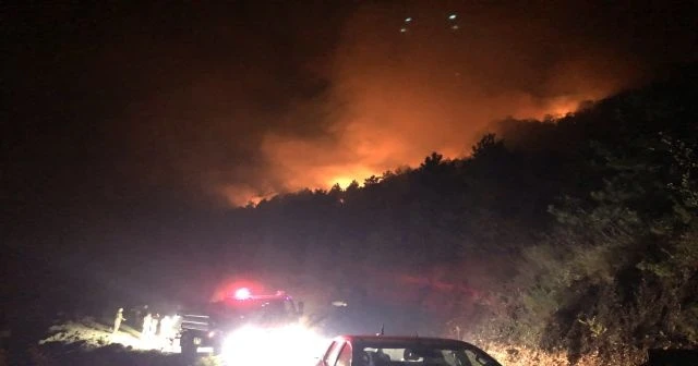 Kastamonu’da yangın yerleşim yerlerini tehdit ediyor