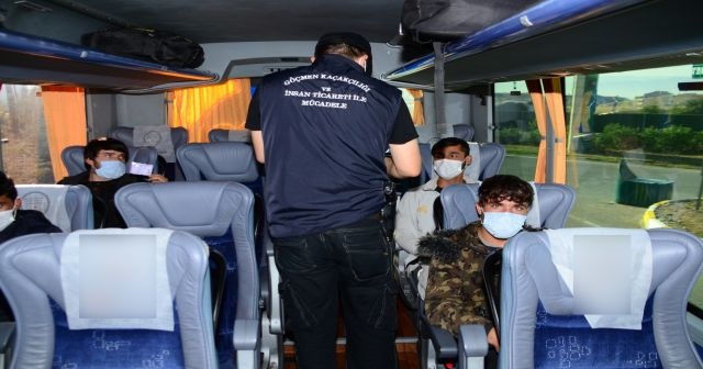 Kocaeli’de durdurulan otobüste 7 düzensiz göçmen yakalandı