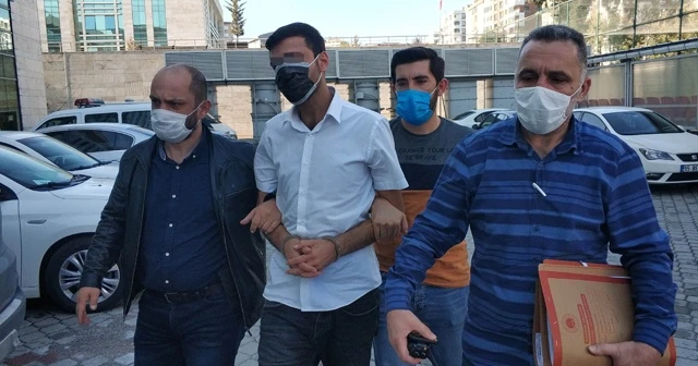 Köpeği öldürüp, sahibini bıçakladı