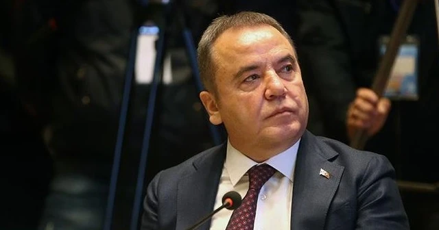 Kovid-19 tedavisi gören Muhittin Böcek'in sağlık durumu ciddiyetini koruyor