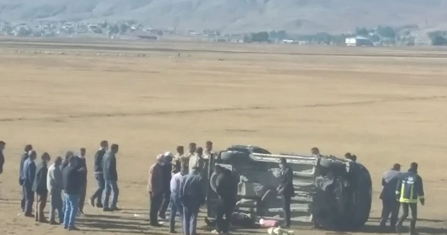 Minibüs şarampole yuvarlandı