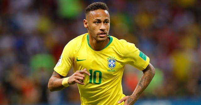 Neymar Brezilya Milli Takımı tarihine geçti