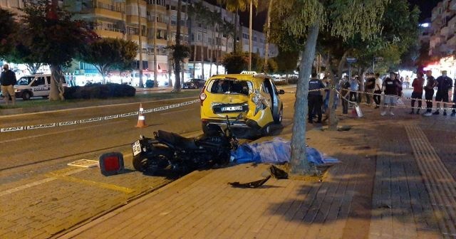 Park halindeki araca çarpan motosiklet sürücüsü hayatını kaybetti