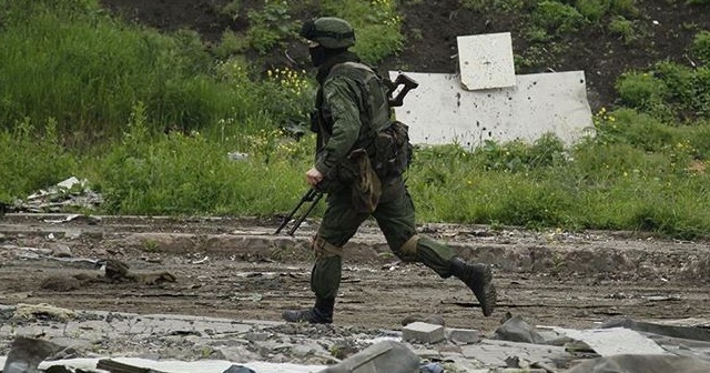 Ayrılıkçıların saldırılarında 2 Ukrayna askeri öldü