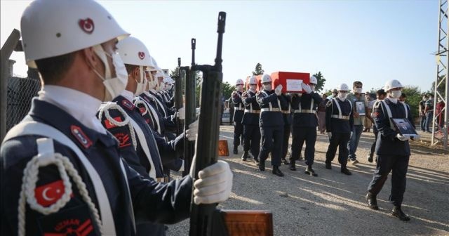 Şehit Jandarma Uzman Çavuş son yolcuğuna uğurlandı