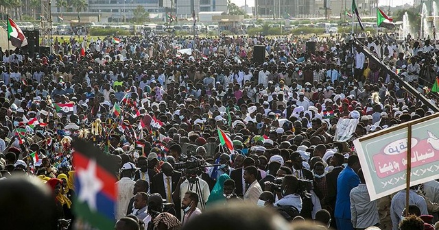 Sudan&#039;da nihai barış anlaşması kutlandı