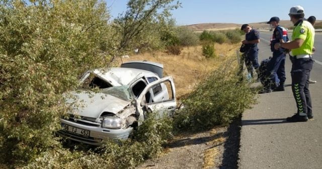 Takla atan otomobilin sürücüsü yaralandı