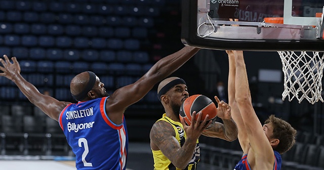 THY Euroleague: Anadolu Efes: 71 - Fenerbahçe: 80