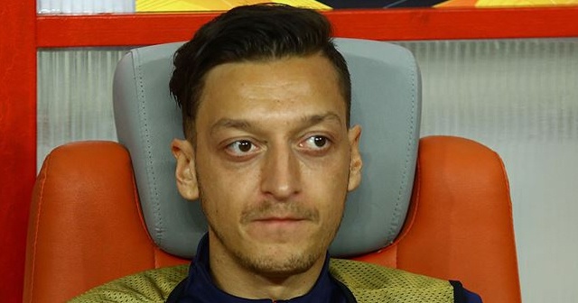 Ünlü teknik direktör Arsene Wenger: Mesut Özil&#039;in oynatılmaması israftır