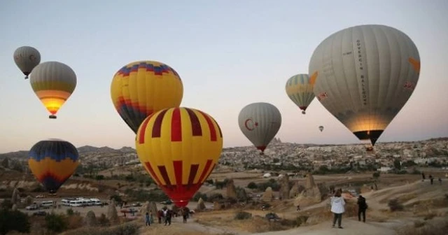 Yerli sıcak hava balonları ilk ticari uçuşunu yaptı