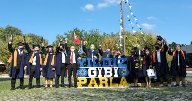 Yıldız Teknik Üniversitesi mezuniyet törenleri başladı