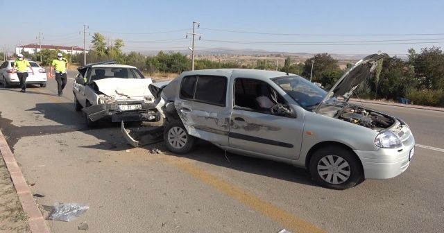 Zincirleme trafik kazası: Yaralılar var