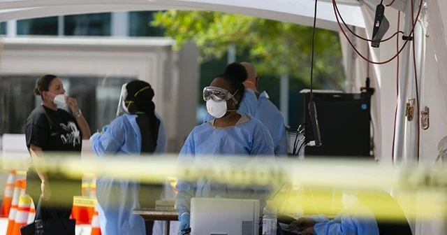 ABD'de son 24 saatte Kovid-19'dan 856 kişi öldü