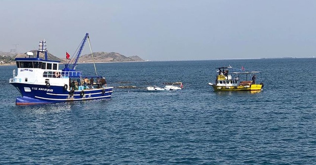 Adana&#039;da kayalıklara çarparak batan teknedeki 6 kişi kurtarıldı